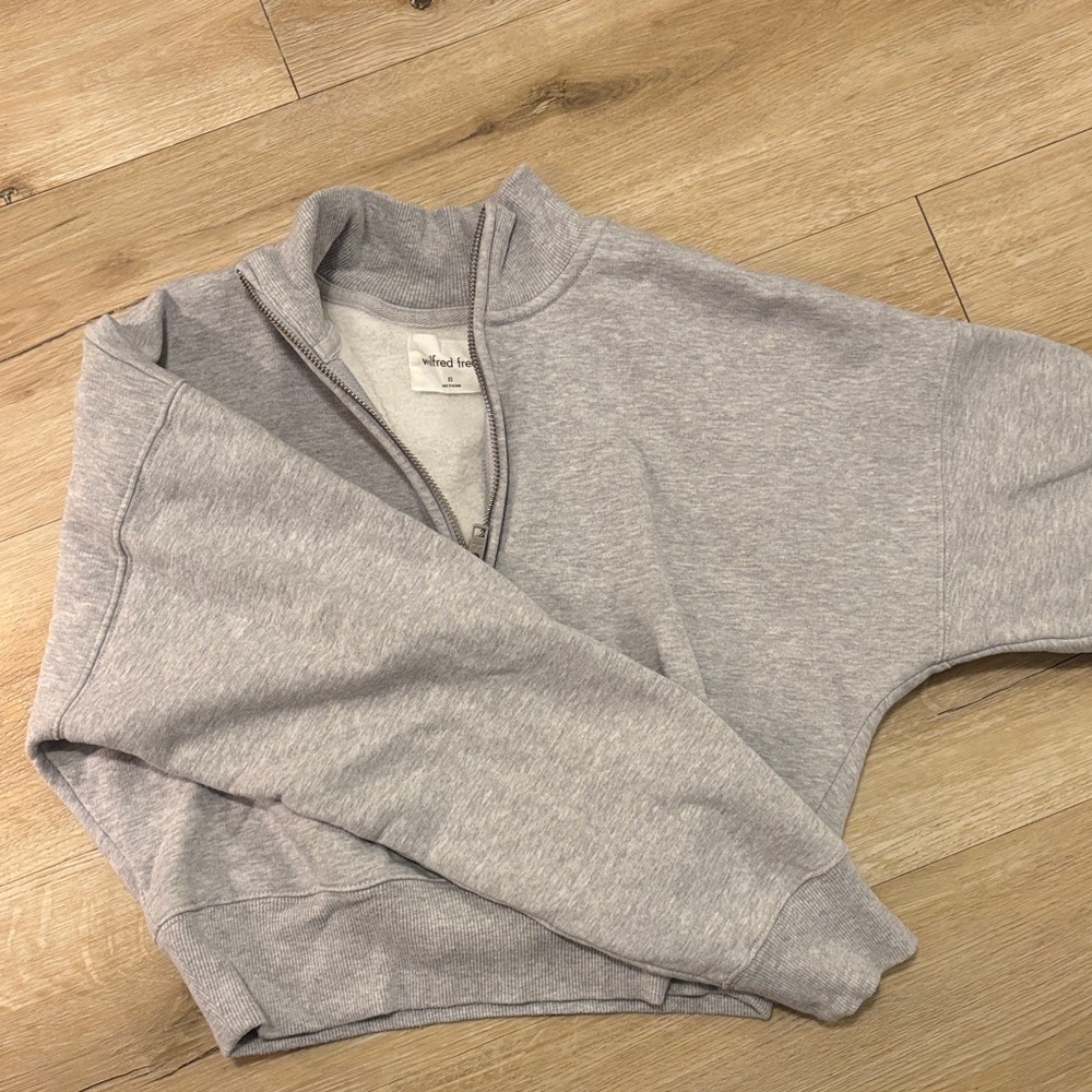 Wilfred Light Gray Zip-Up Sweater